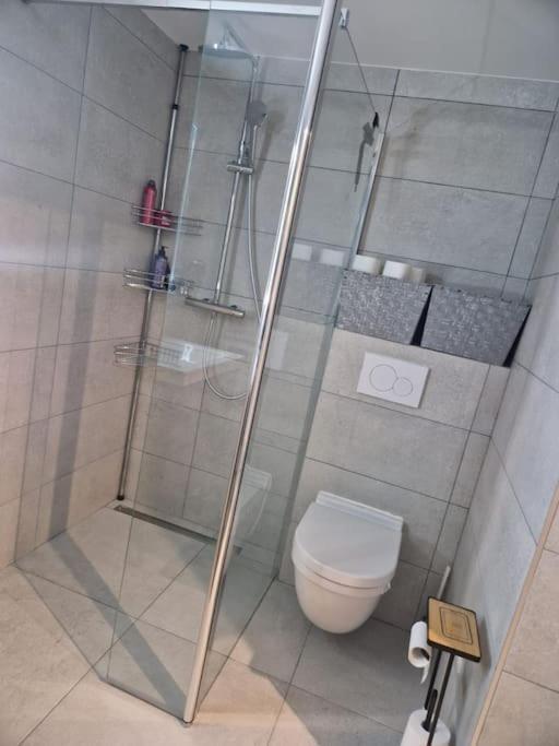 Charming Near La Defense, Paris Apartment