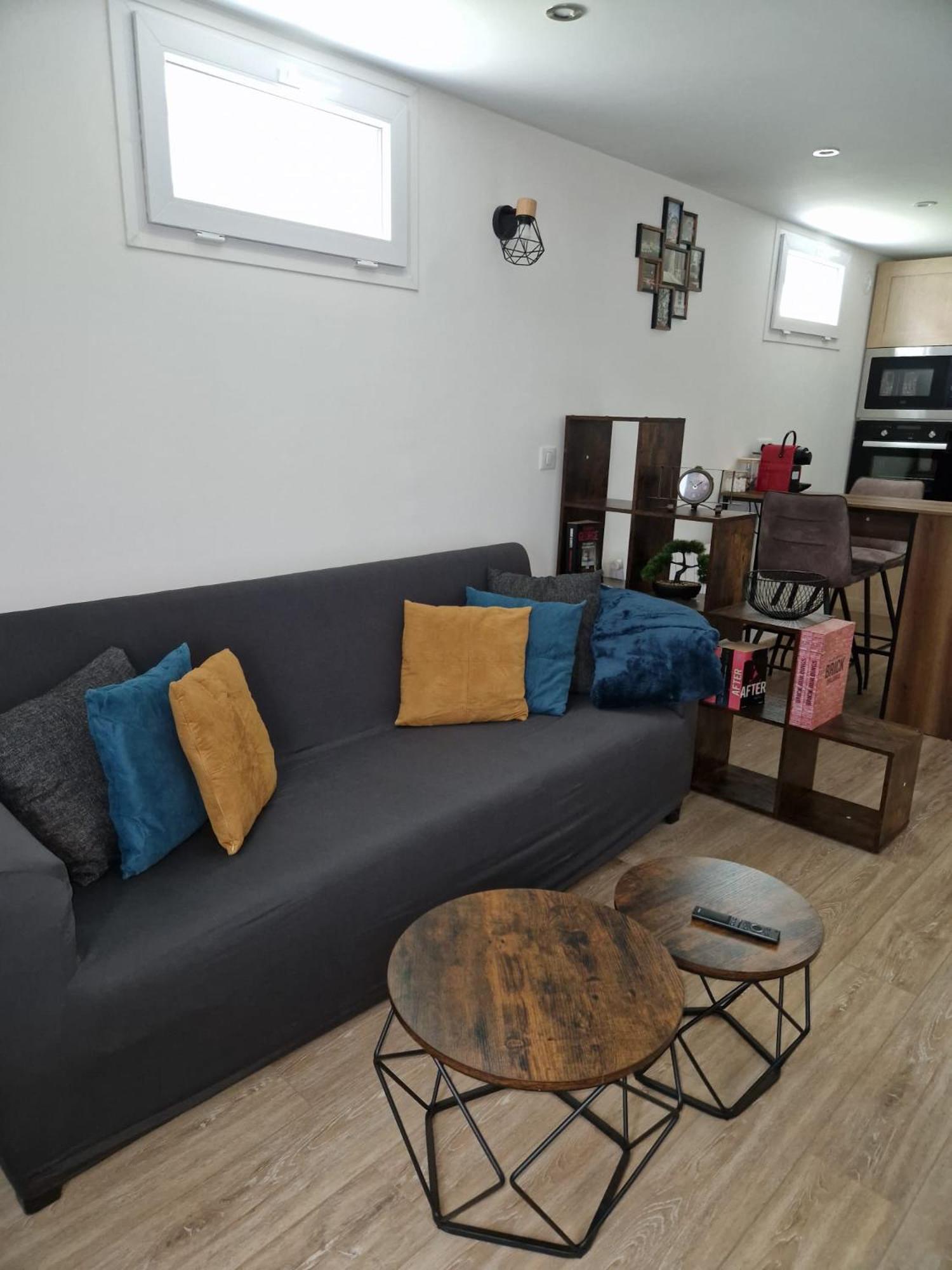 Apartment Charming Near La Defense, Paris Bezons