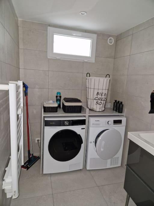 Apartment Charming Near La Defense, Paris Bezons